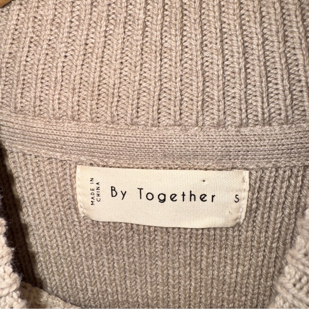 By Together Oversized Sleeveless Ribbed Knit Sweater Vest Mock Neck Size‎ S - Picture 2 of 9